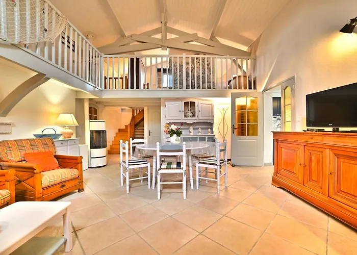 Le Fief Des Roses Les Mathes