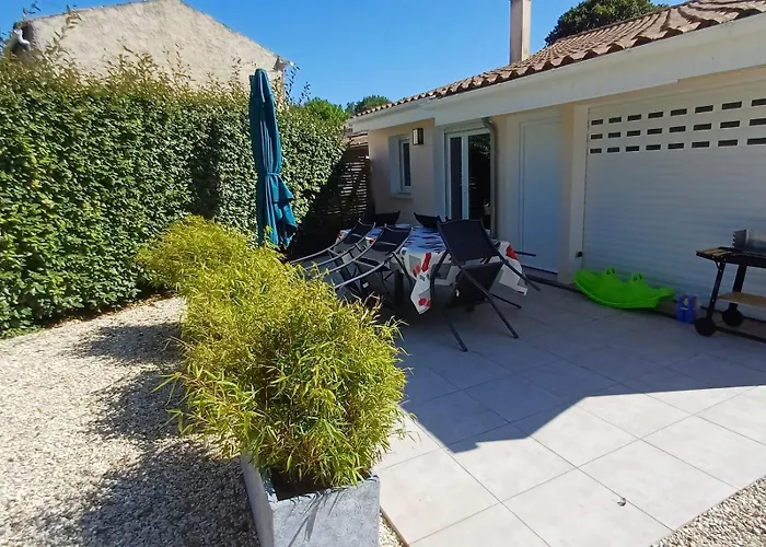 Le Fief Des Roses Les Mathes